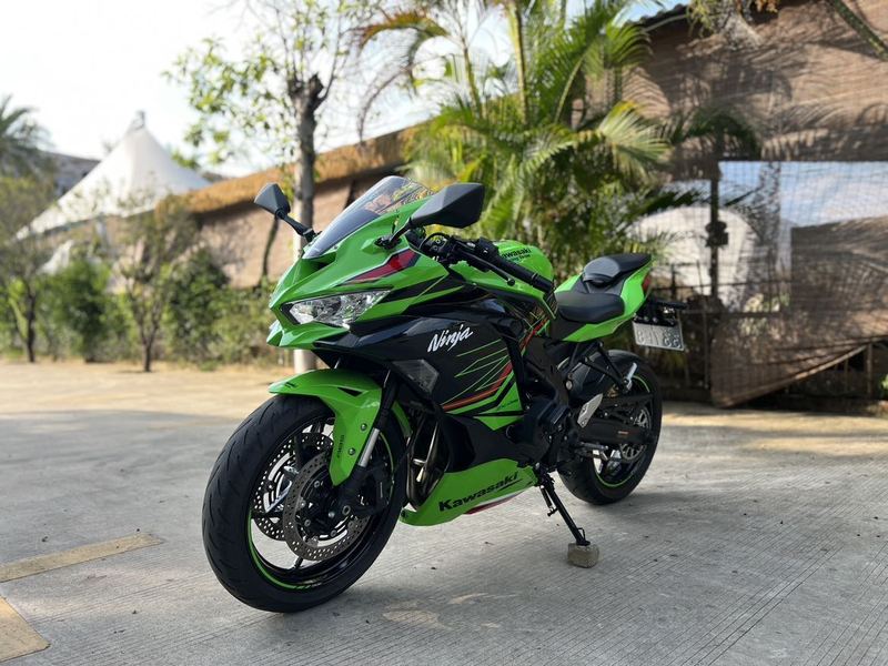 二手川崎ZX-4R
