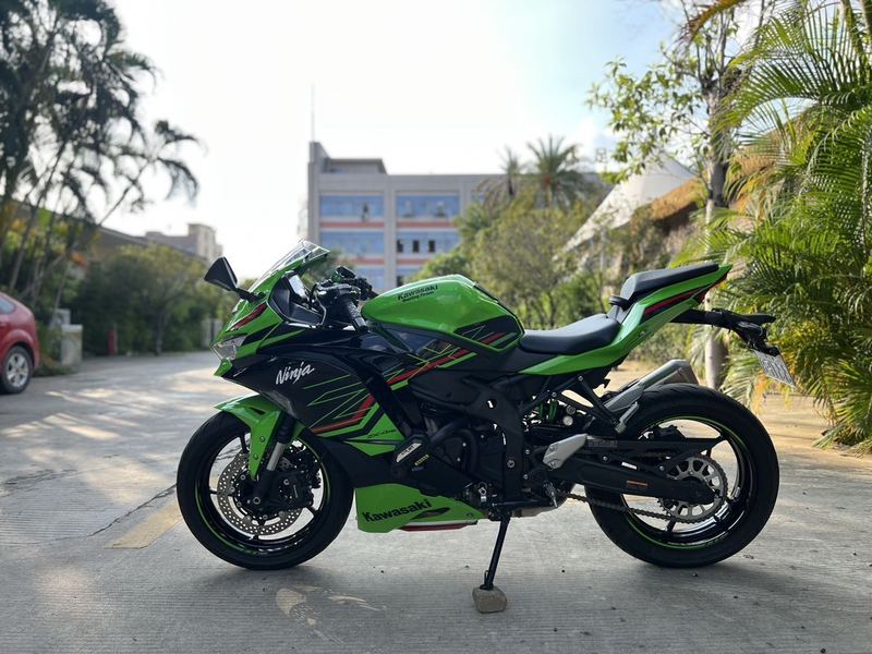 二手川崎ZX-4R