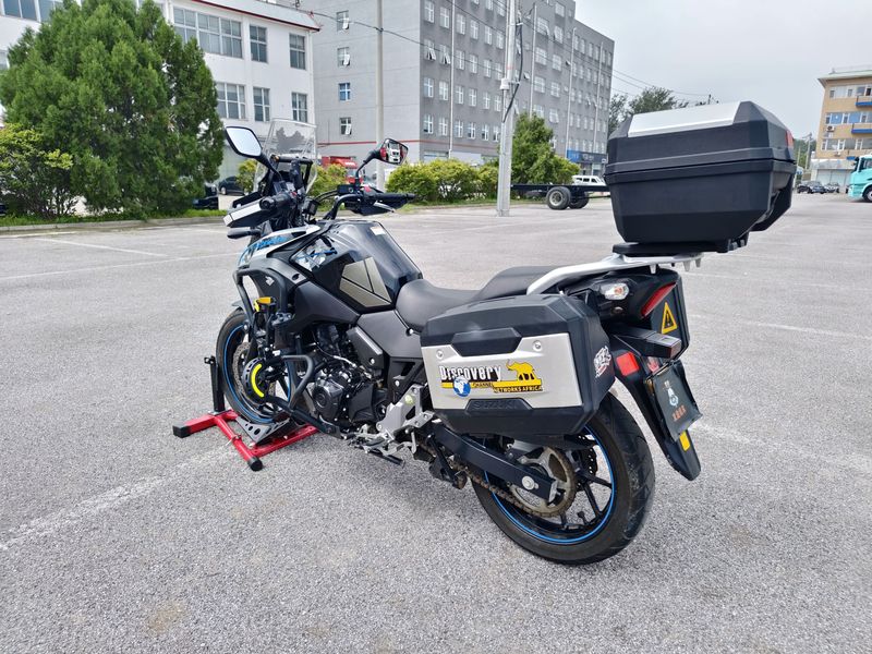 二手豪爵铃木DL250