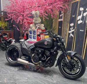 二手香帅金刚狼800S