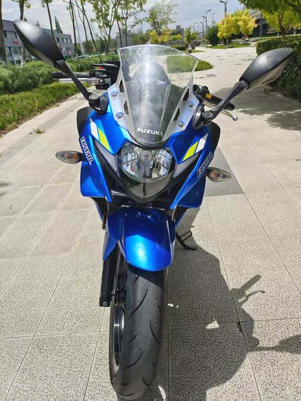 二手豪爵铃木GSX250R