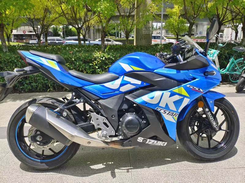 二手豪爵铃木GSX250R
