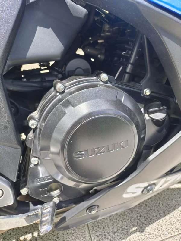 二手豪爵铃木GSX250R