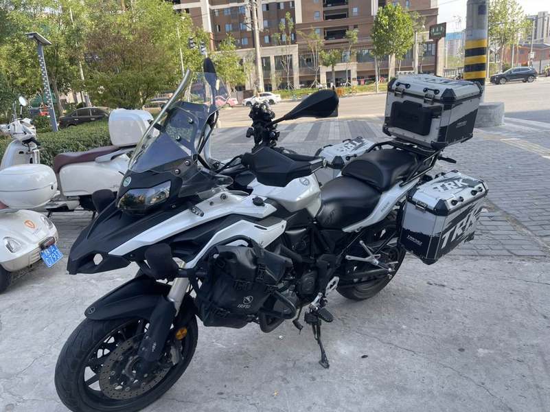 二手贝纳利金鹏 TRK502