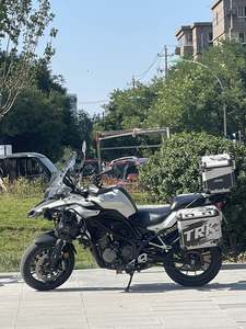 二手贝纳利金鹏 TRK502