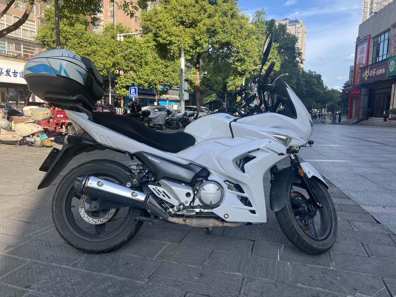 二手豪爵铃木骊驰 GW 250F
