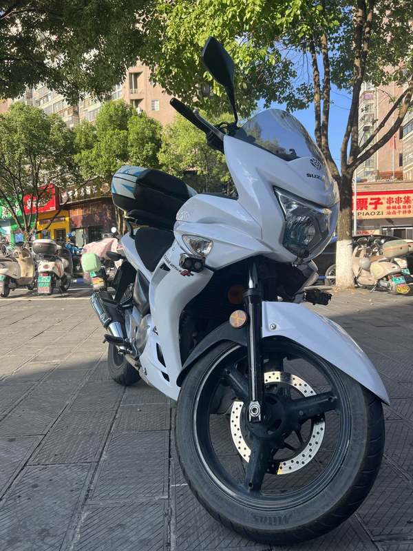 二手豪爵铃木骊驰 GW 250F