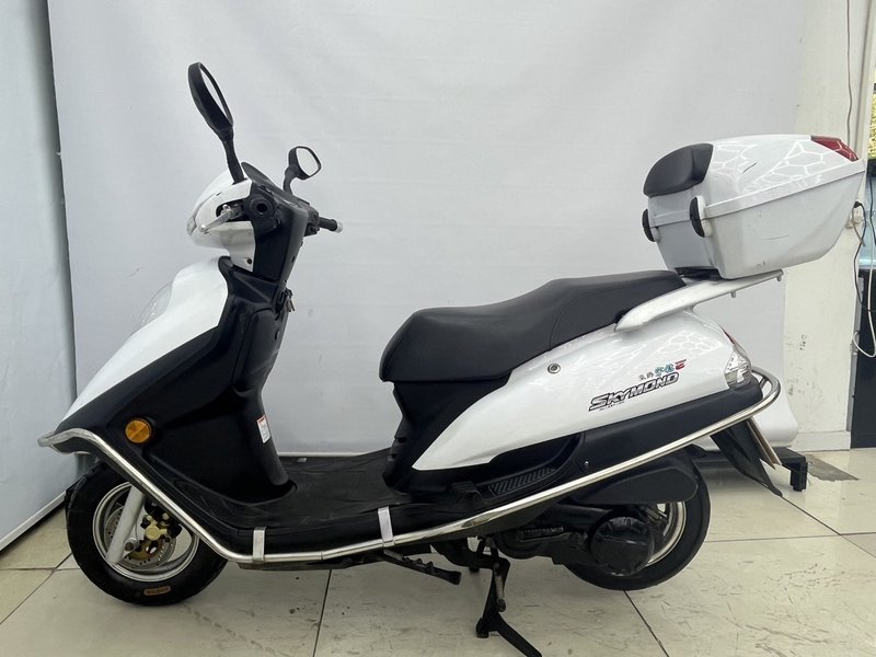 二手豪爵宇钻HJ125T-10