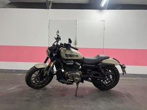 二手QJMOTOR闪300