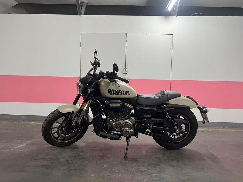 二手QJMOTOR闪300