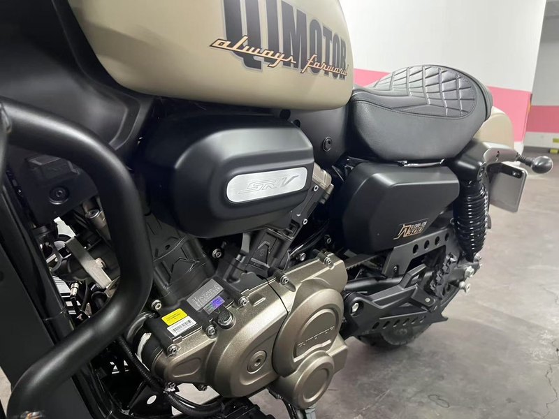 二手QJMOTOR闪300