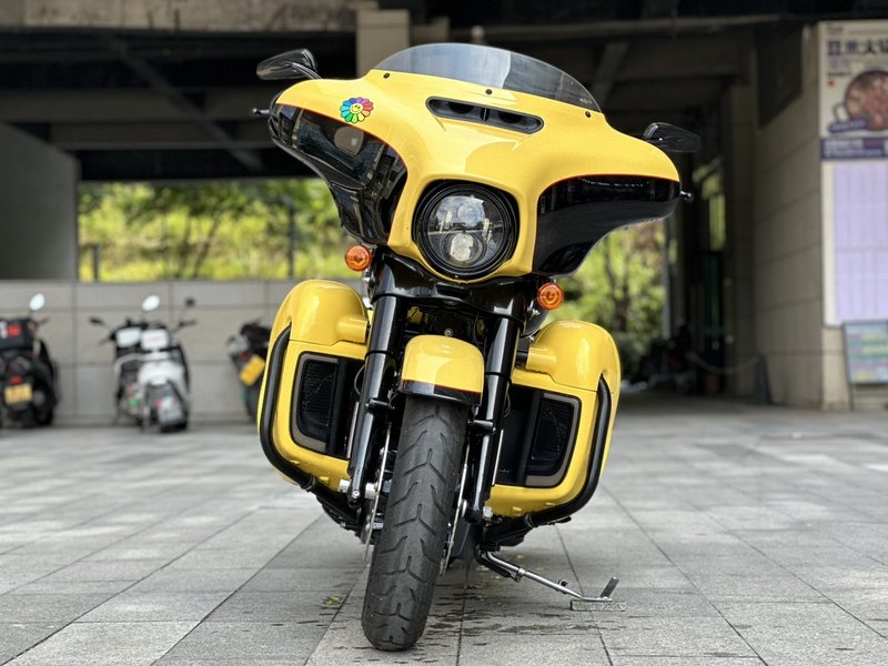 二手哈雷戴维森大道滑翔 Street Glide