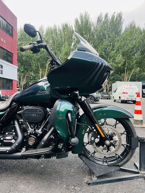 二手哈雷戴维森公路滑翔 Road Glide