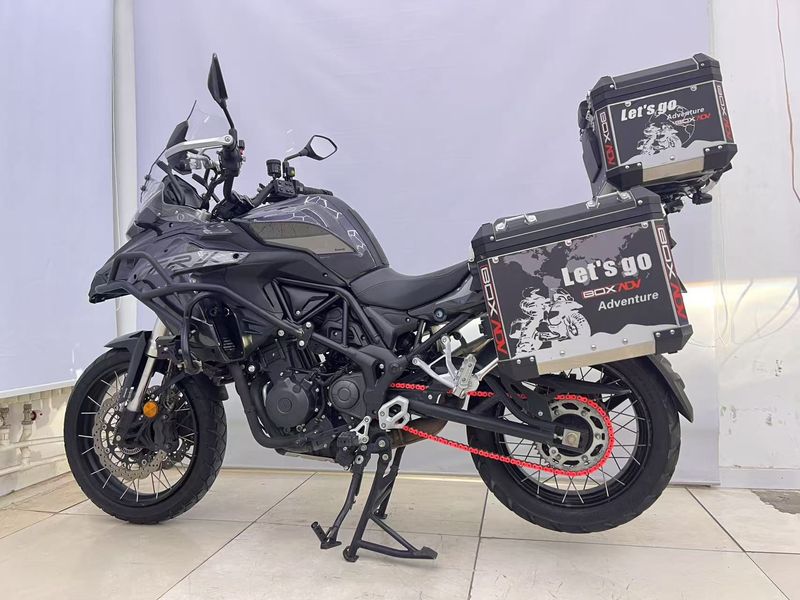 二手贝纳利金鹏 TRK502