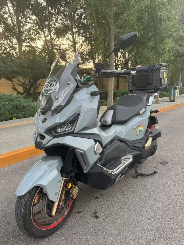 二手三阳哈士奇 Husky ADV150
