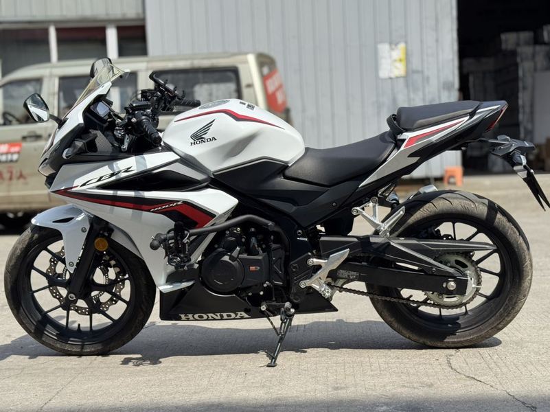 二手本田CBR400R