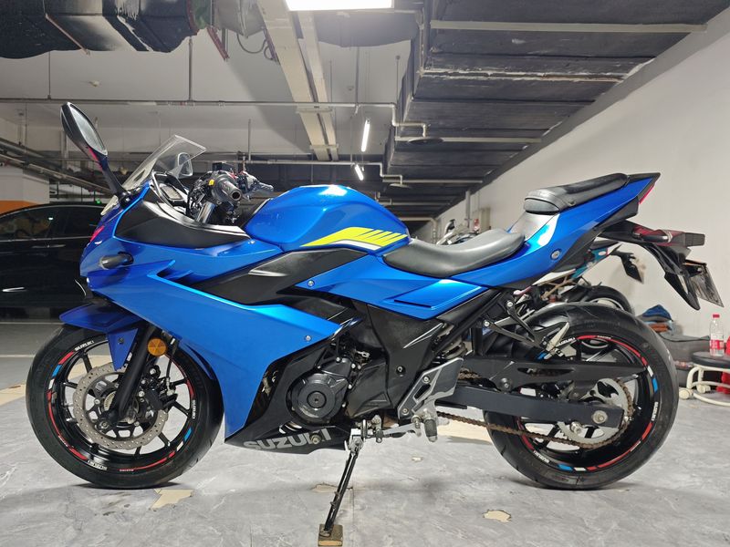 二手豪爵铃木GSX250R