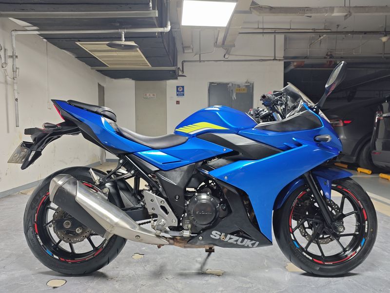 二手豪爵铃木GSX250R
