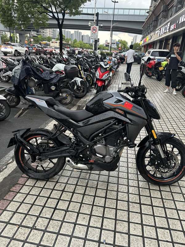 二手春风250NK