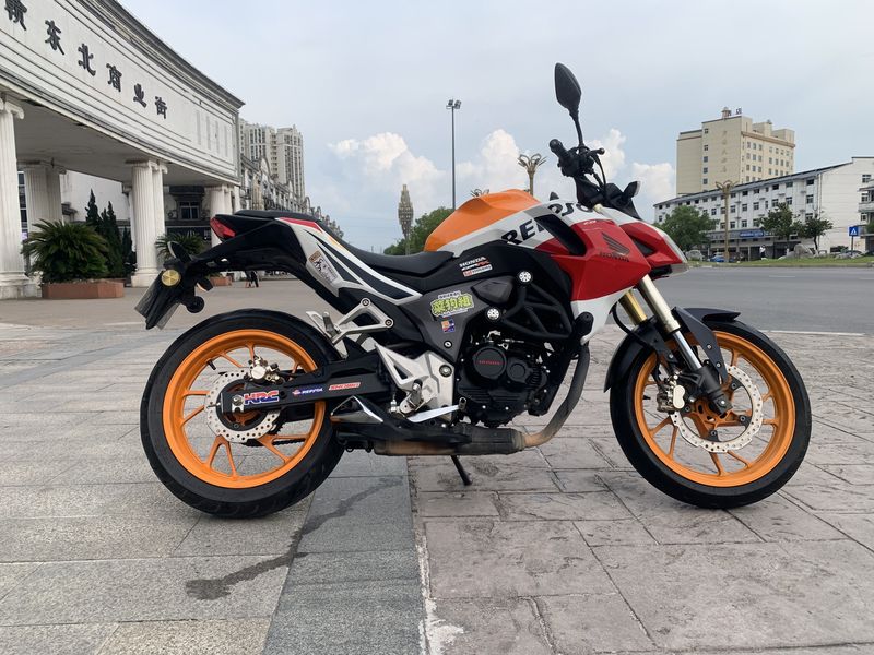 二手五羊本田CB190R 暴锋眼