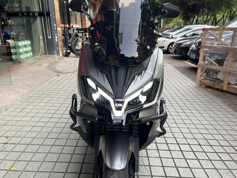 二手三阳哈士奇 Husky ADV300