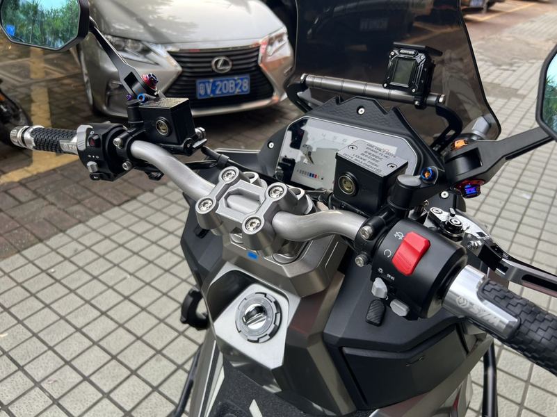 二手三阳哈士奇 Husky ADV300