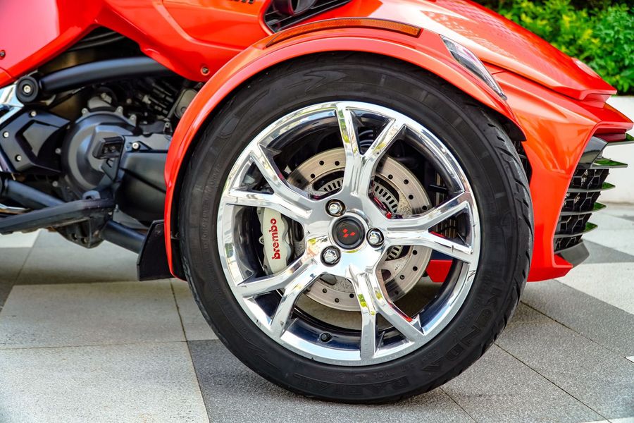 二手庞巴迪Spyder F3 