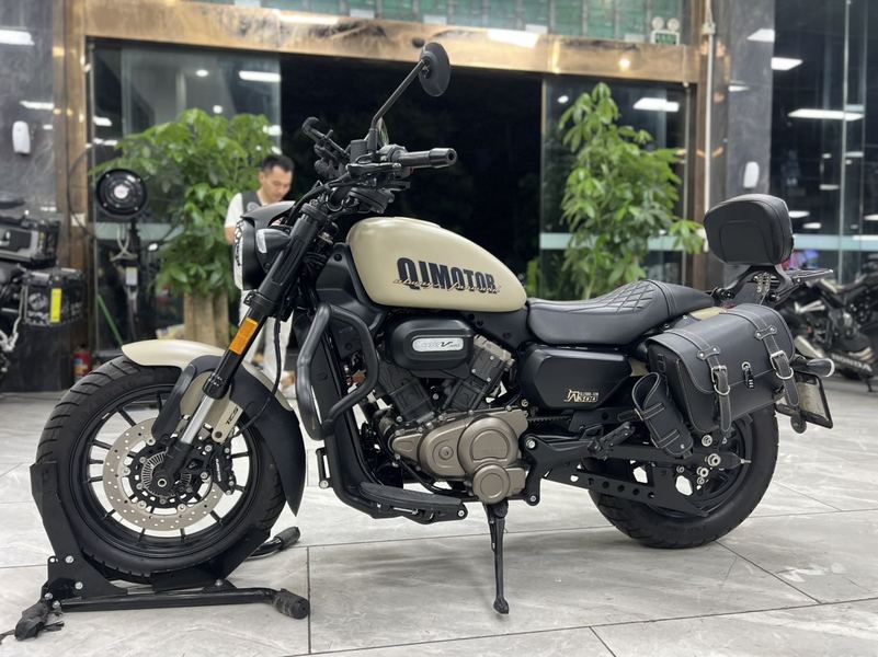 二手QJMOTOR闪300
