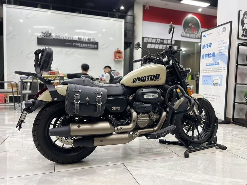 二手QJMOTOR闪300