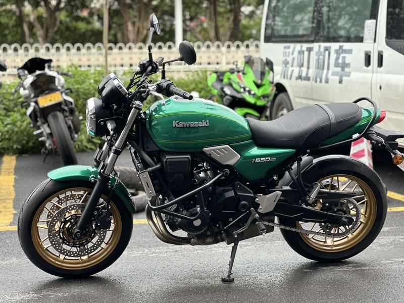 二手川崎Z650RS