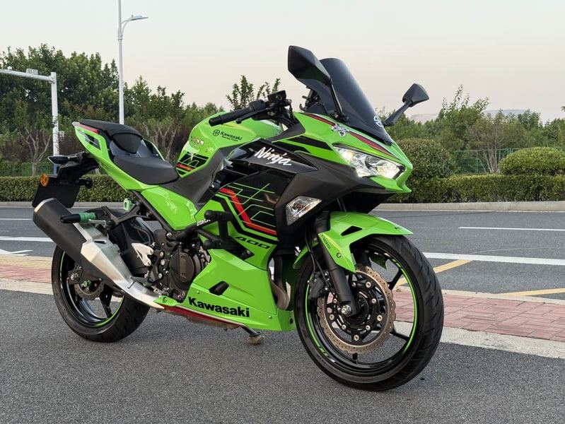 二手川崎Ninja 400