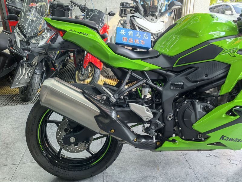 二手川崎ZX-4R