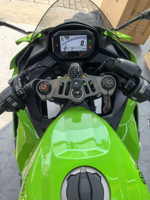 二手川崎ZX-4R