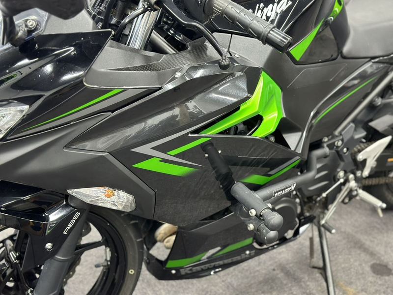 二手川崎Ninja 400