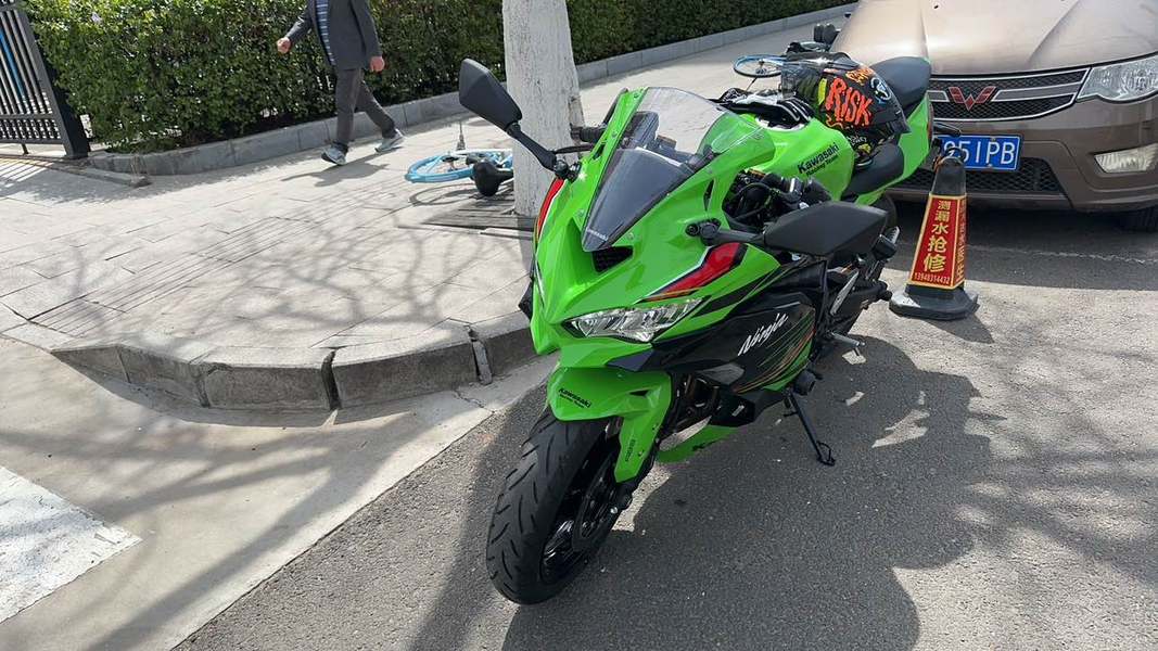 二手川崎ZX-4R