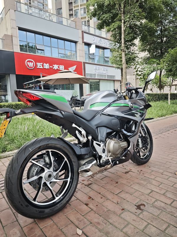 二手QJMOTOR赛550S