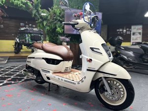 二手南方梦拉丽莎 飞戈