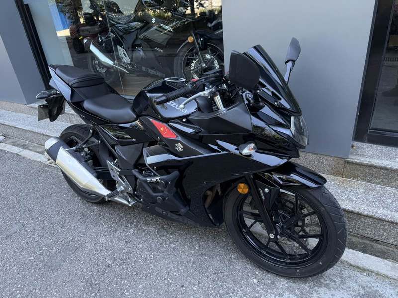 二手豪爵铃木GSX250R