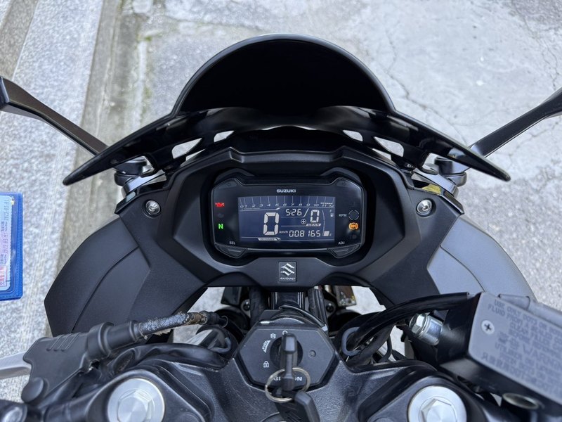 二手豪爵铃木GSX250R