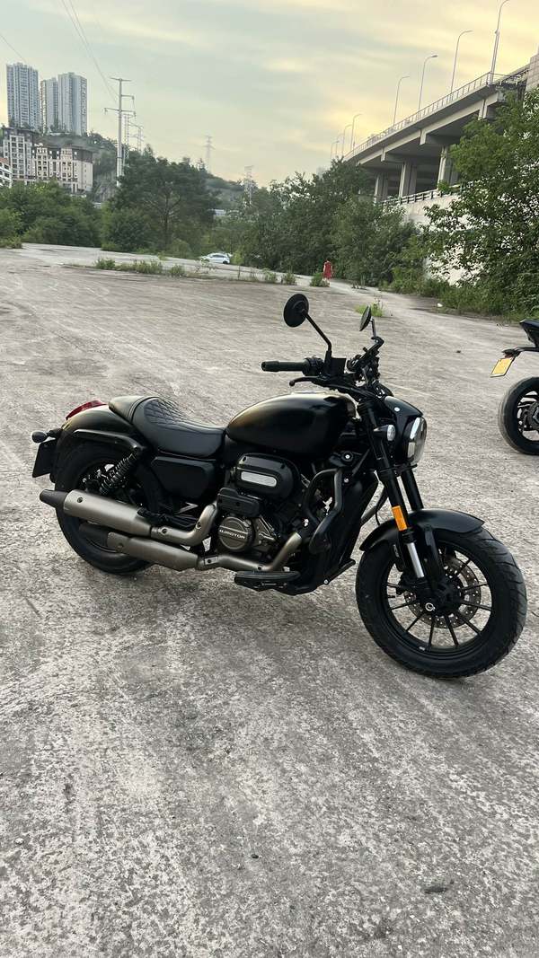二手QJMOTOR闪300