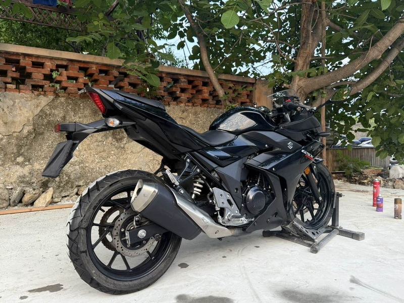 二手豪爵铃木GSX250R