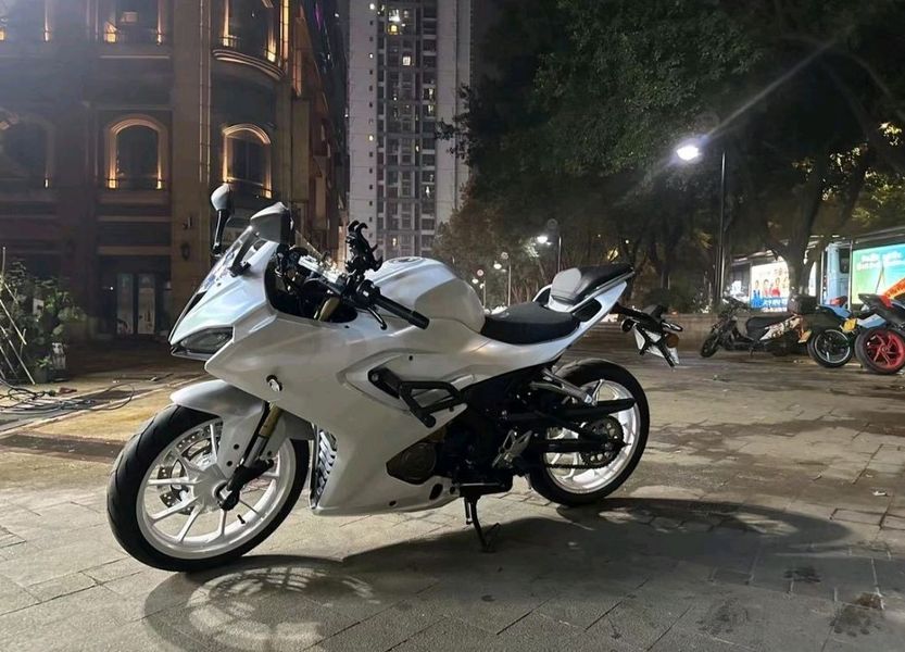 二手QJMOTOR赛250