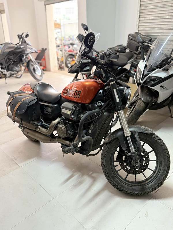 二手QJMOTOR闪300