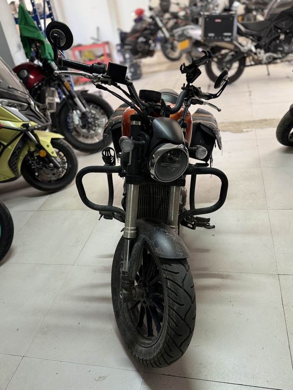 二手QJMOTOR闪300