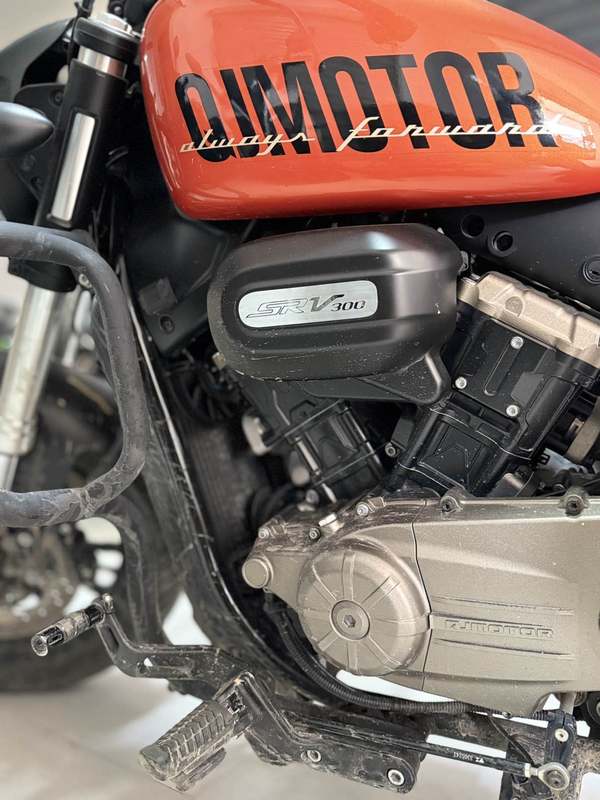 二手QJMOTOR闪300