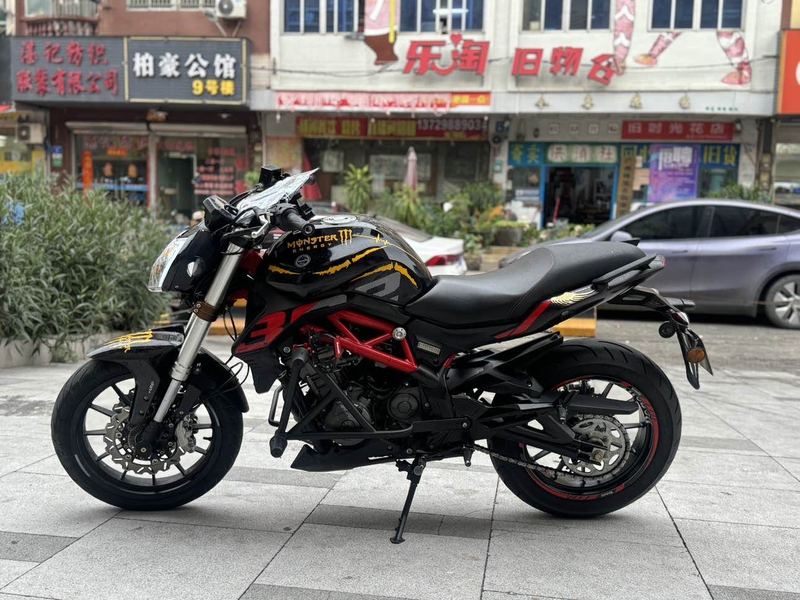 二手贝纳利蓝宝龙 BN302S