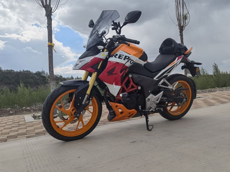 二手五羊本田CB190R 暴锋眼