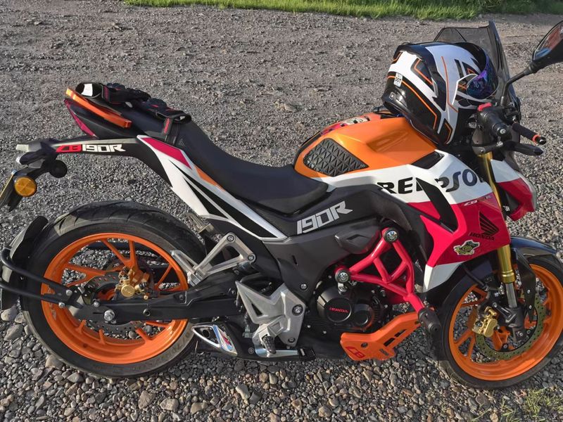 二手五羊本田CB190R 暴锋眼
