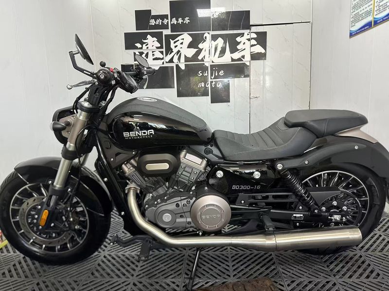 二手奔达Rock300 灰石