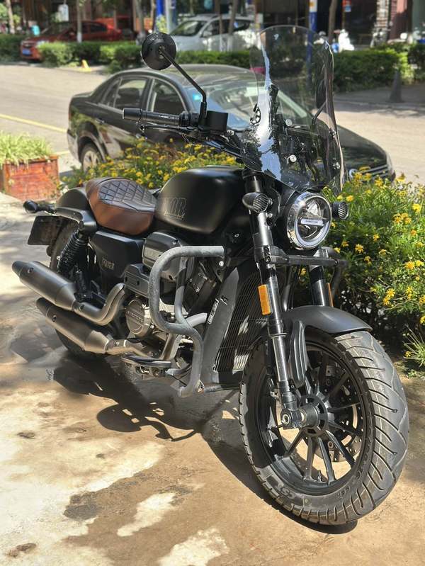 二手QJMOTOR闪300